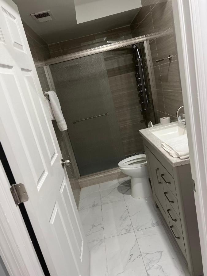 Cozy Inspired Studio Apartment Newark Exterior photo